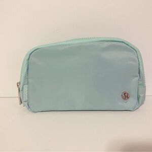 🌸 NWT Lululemon Mint Green Everywhere Belt Bag 1L